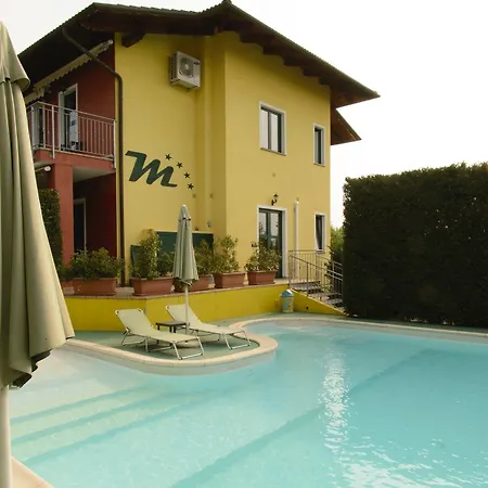 S Hotel apartamentowy Front