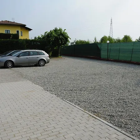 S Hotel apartamentowy Front