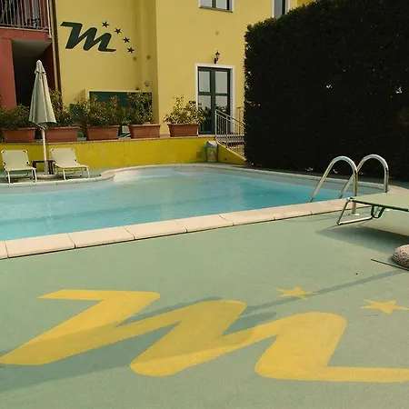 S Aparthotel