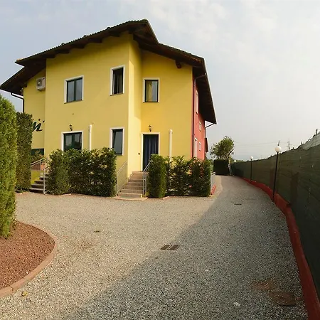 S Aparthotel Front